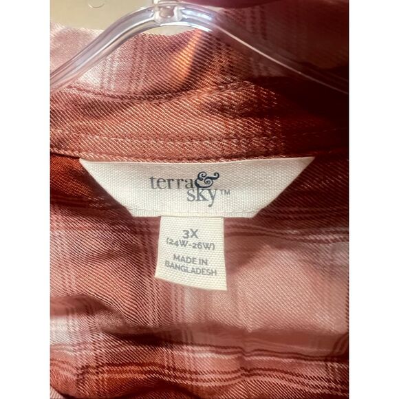 Terra & Sky Womans Plaid Button zip blouse Sz 3X NWT - Picture 6 of 7
